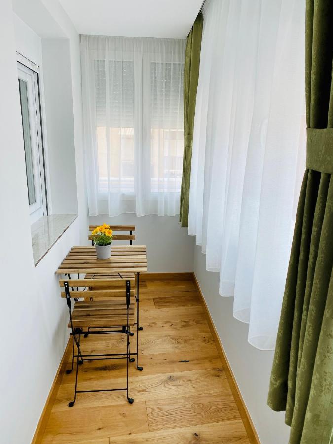 Apartamentos Prestige Suites Malaga I Kültér fotó