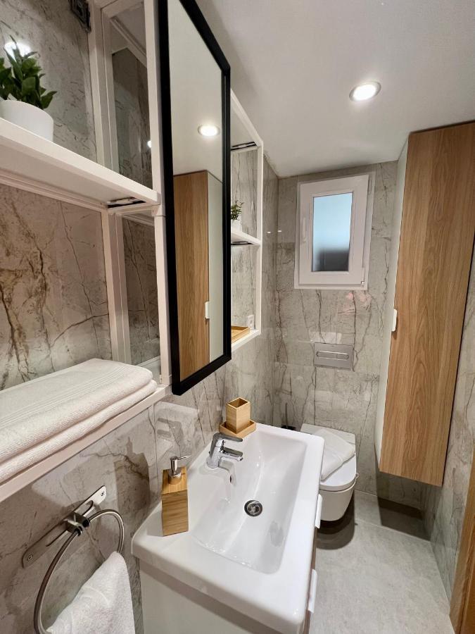 Apartamentos Prestige Suites Malaga I Kültér fotó