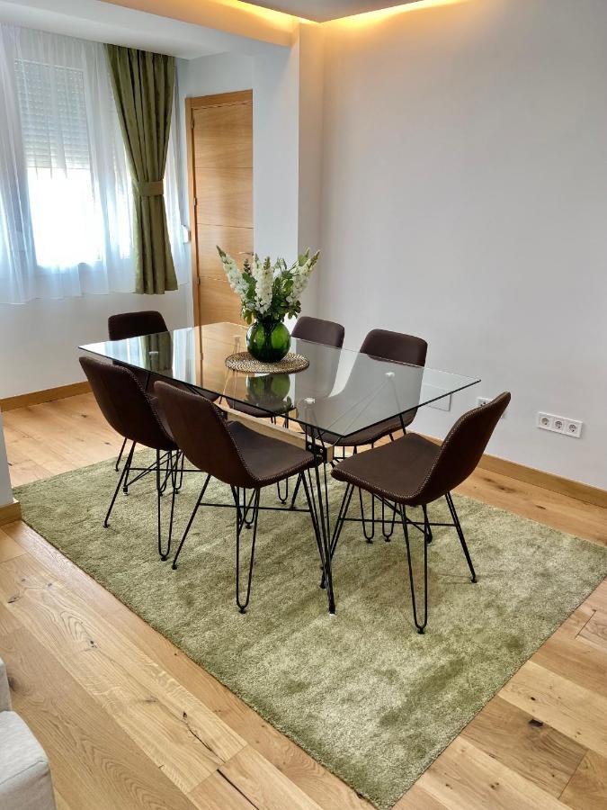 Apartamentos Prestige Suites Malaga I Kültér fotó