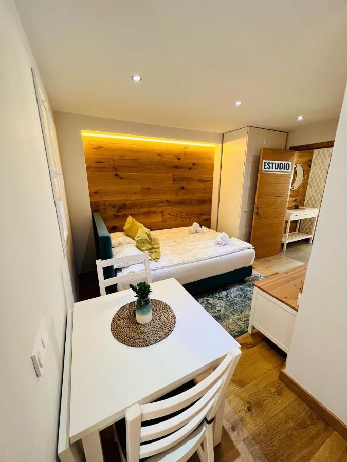 Apartamentos Prestige Suites Malaga I Kültér fotó